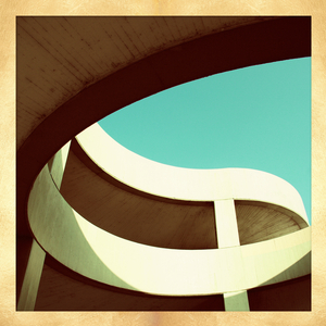 黑人的尺寸能到肚子
